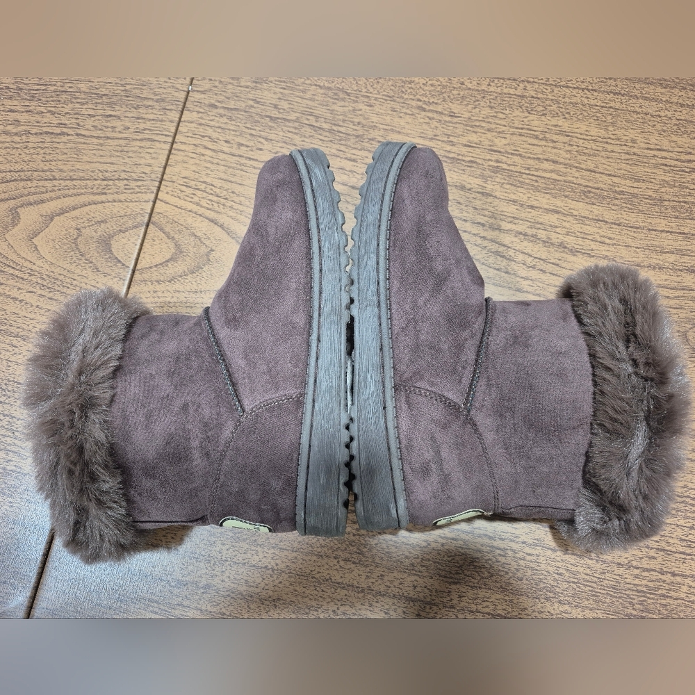 Like New! White Mountain Faux Suede And Fur Boots - Picture 4 of 9